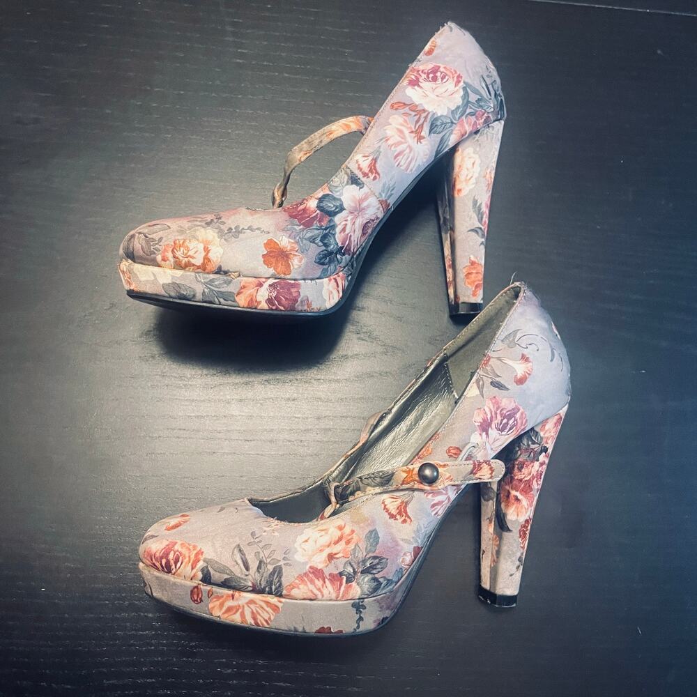 Forever 21 Floral Mary Jane Heels - Women Size 8 - Multicolored